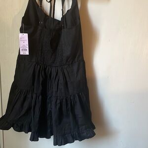 wild fable short full straps buttons spring in back ruffles very sexy and fresh